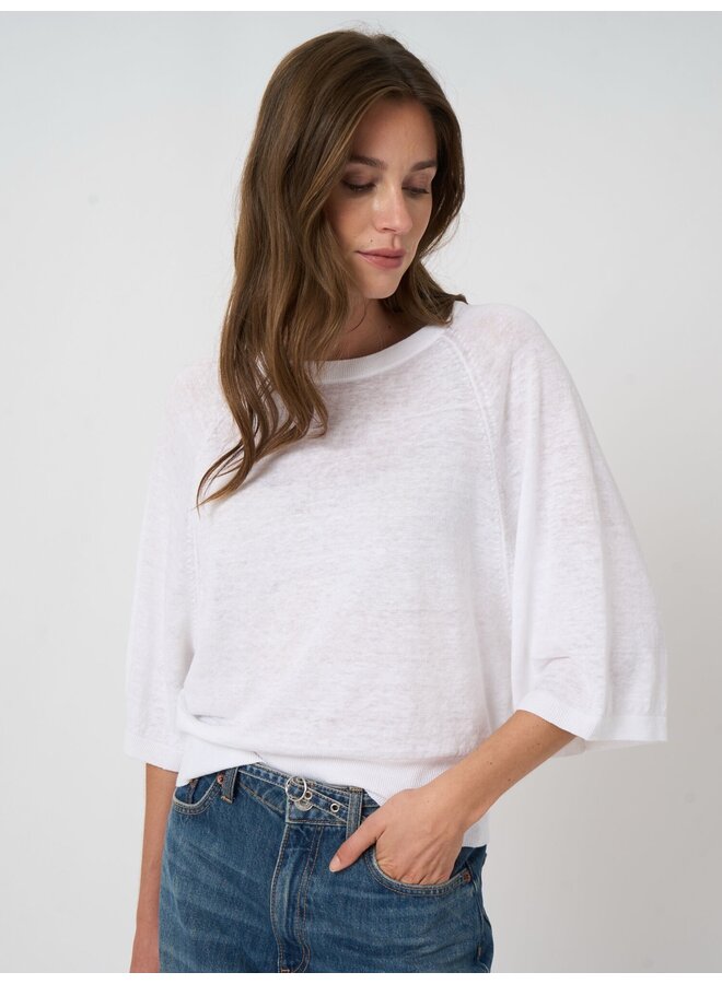 Linen sweater white