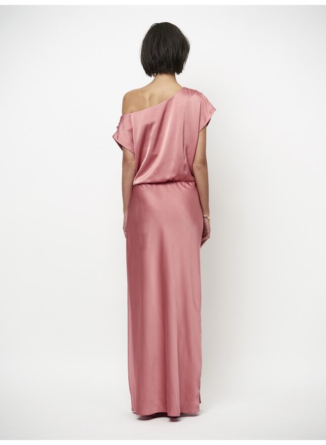 Off-shoulder dress EPIC Coral Blush