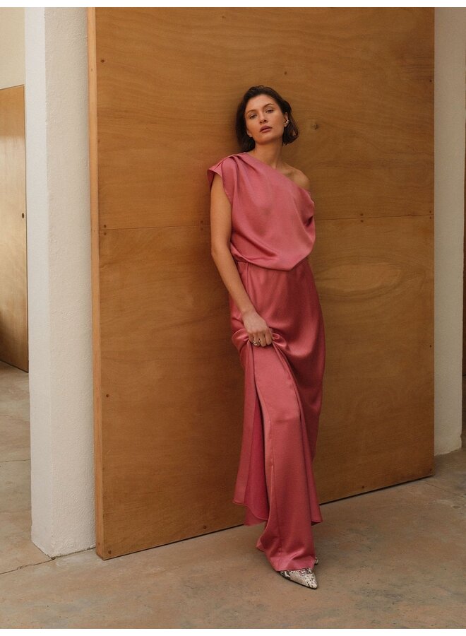 Off-shoulder dress EPIC Coral Blush