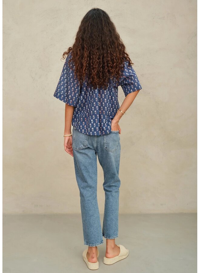 ARI PRINT gathered top indigo