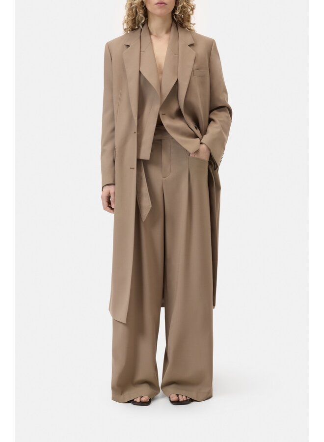 Wes Hazel beige