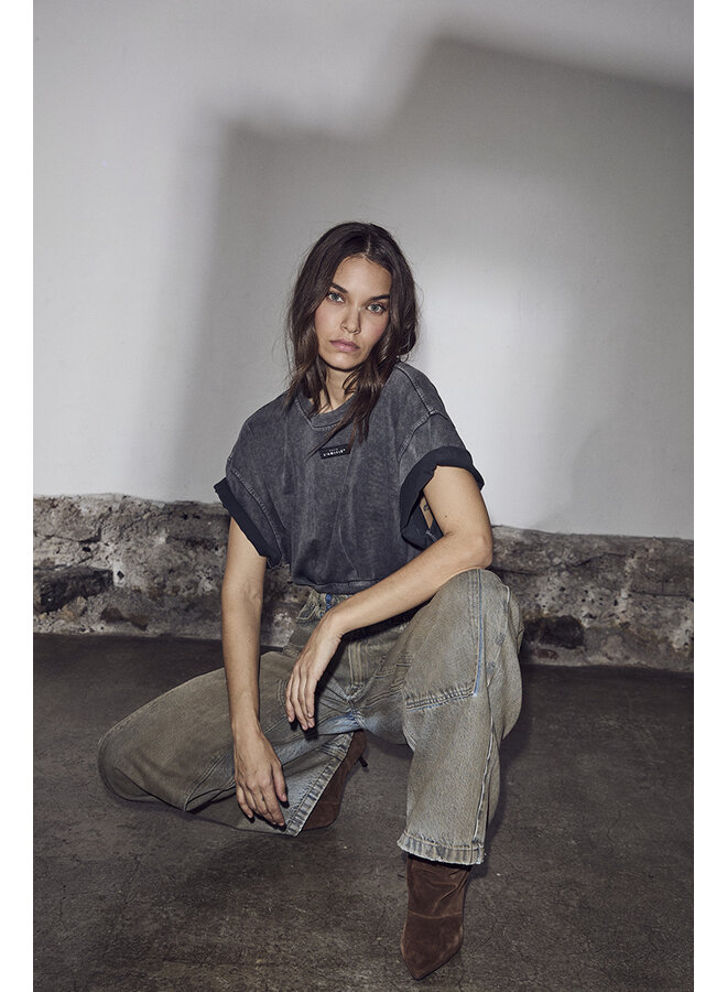Romie Acid Pleat Tee Black Wash