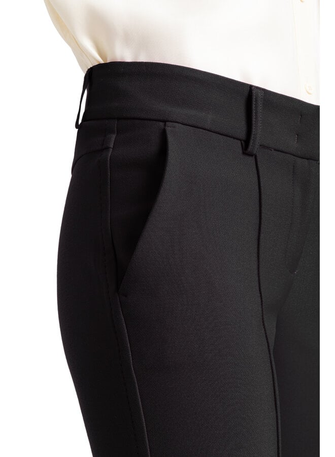 FARAH black