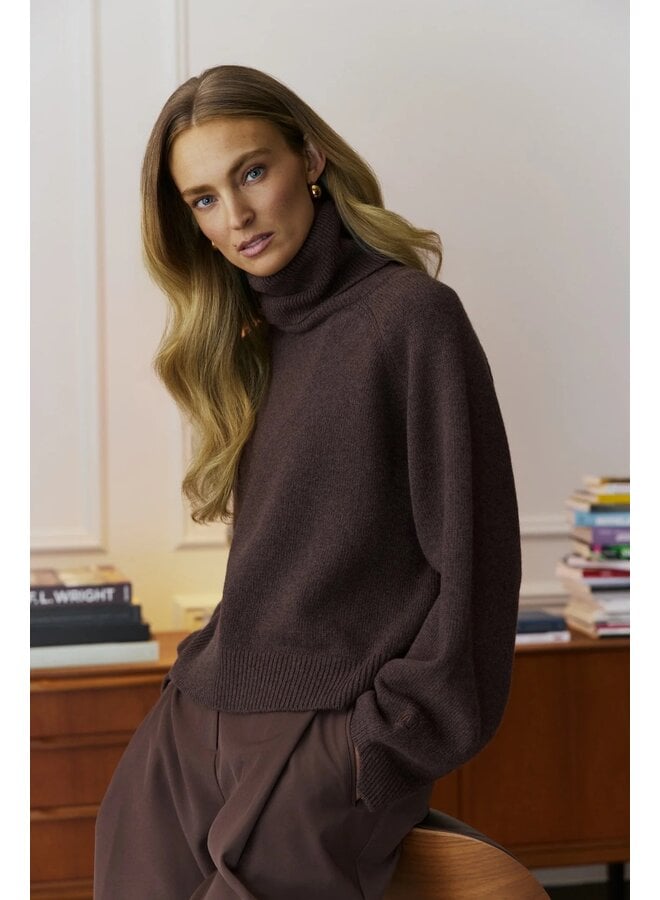 Lux Cropped Turtleneck Cacao Melange