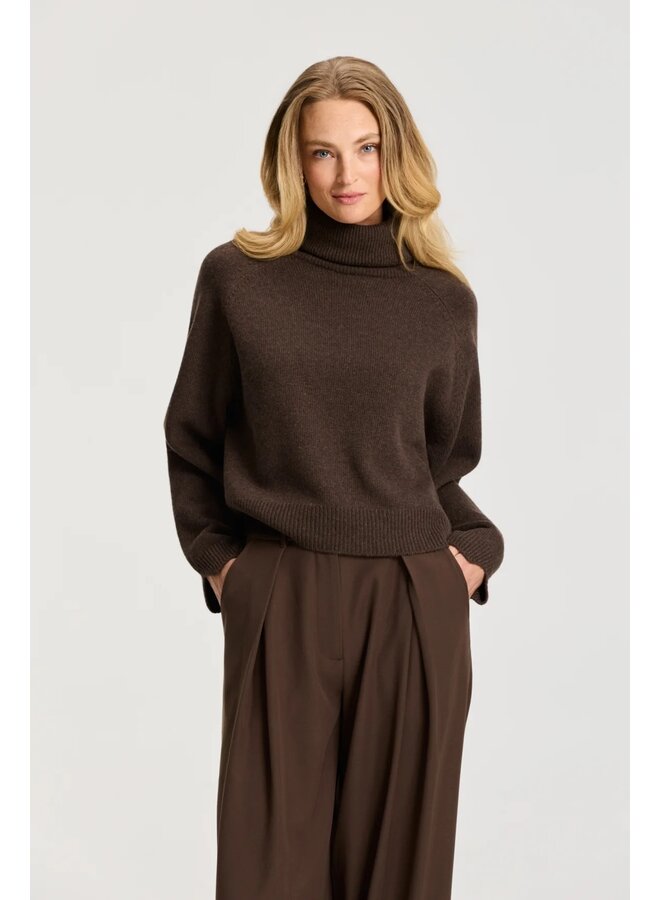 Lux Cropped Turtleneck Cacao Melange
