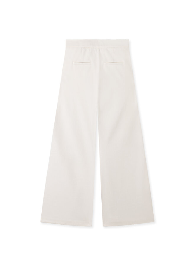 AMBER winter white