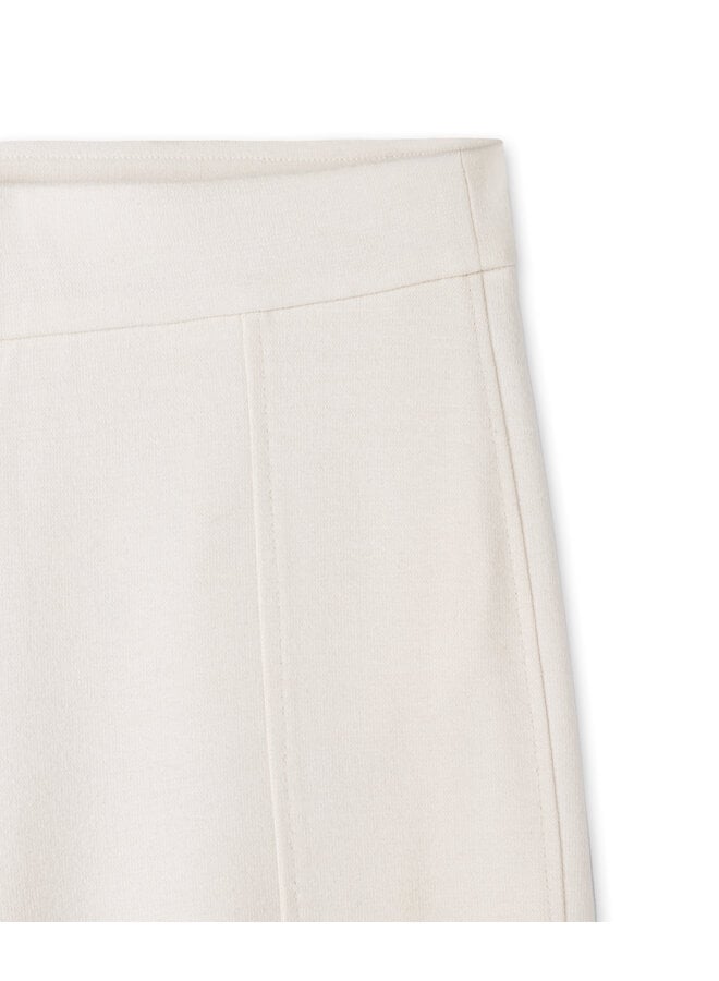 AMBER winter white