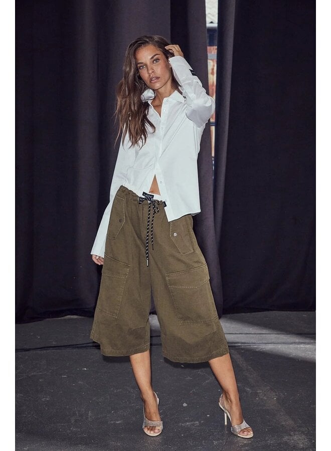 Pull On Cargo Bermudas Army