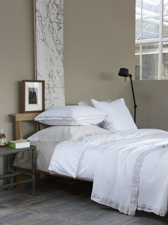 House In Style Rimini White/Taupe stitching