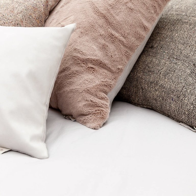 Mrs. Me Cushion Caprice Soft Taupe