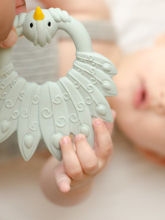 Natruba Teether Peacock Light Blue