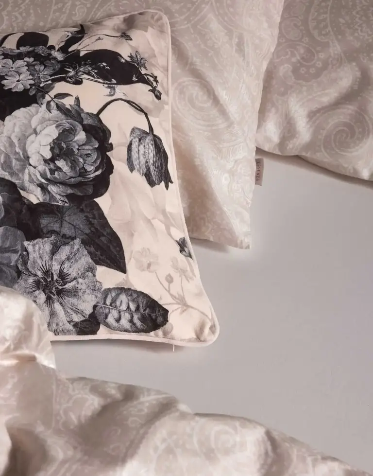 Essenza Floor Cushion Vanilla 50x50