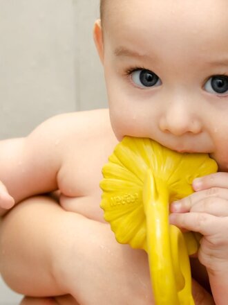 Natruba Teether Sunflower Yellow