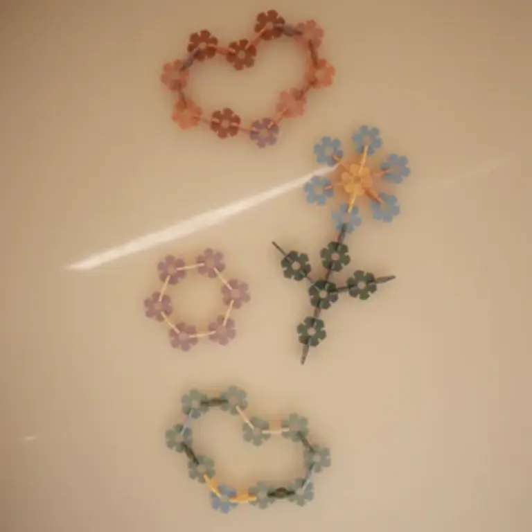 Mushie Connect Toy Hex