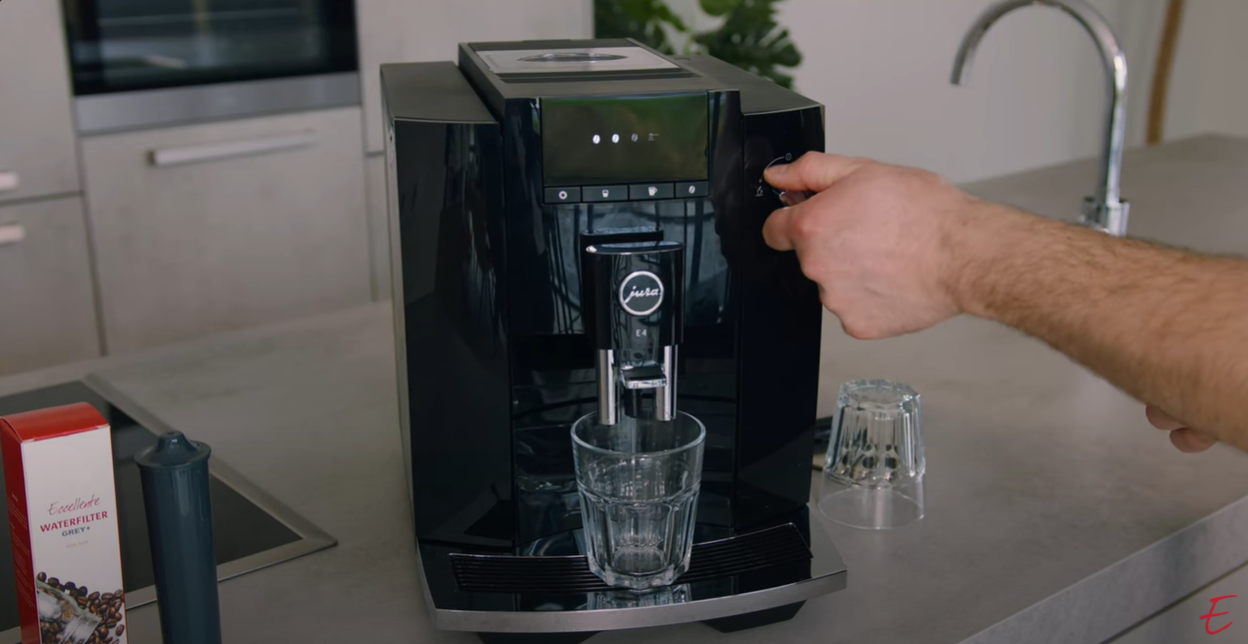 Koffiemachine waterfilter ontluchten