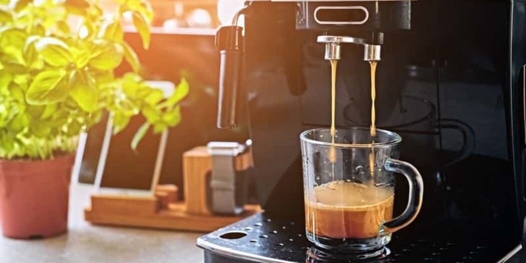 5 CONSEILS INDISPENSABLES pour votre machine à café pendant l'été