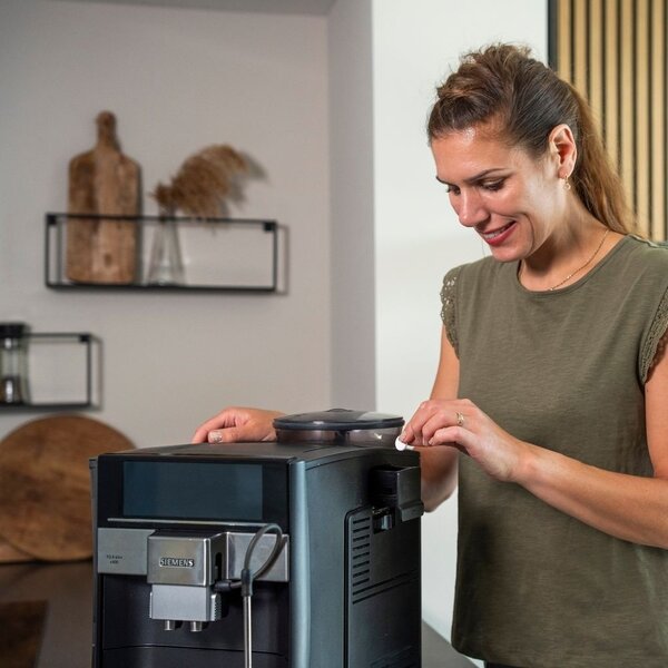 Kit de démarrage pour machine à café – Pastilles détartrantes (6) + Pastilles nettoyantes (10)