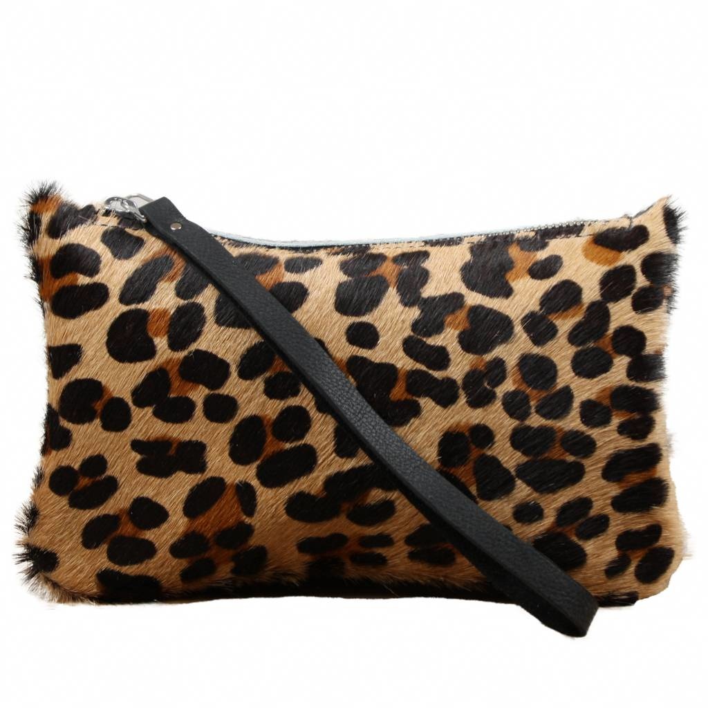Clutch vom Kuhfell mit Panter print