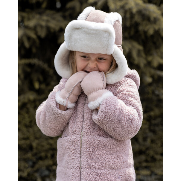 Van Buren seit 1861  Baby- und Kindermütze aus Schaffell - Rosa