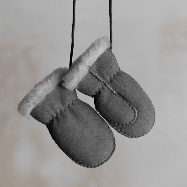 Van Buren seit 1861 Fäustlinge aus Schaffell für Babys und Kinder –Grau