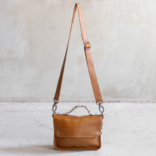 Van Buren seit 1861 Tasche Maren - Cognac/Dalmatiner side