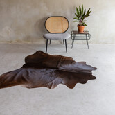 Einzeln fotografiertes gemischtes Kuhfell KH-077 mit einer Größe von ca 181x144 cm (2-3m²)