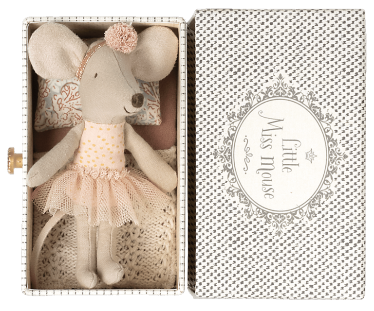 Maileg Maileg - dance mouse in daybed little sister