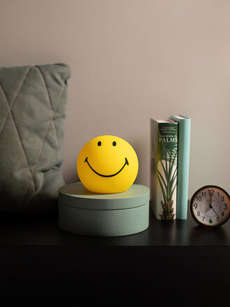 mrmaria MrMaria - Smiley yellow  bundle of light mrmaria MrMaria - Smiley yellow  bundle of light