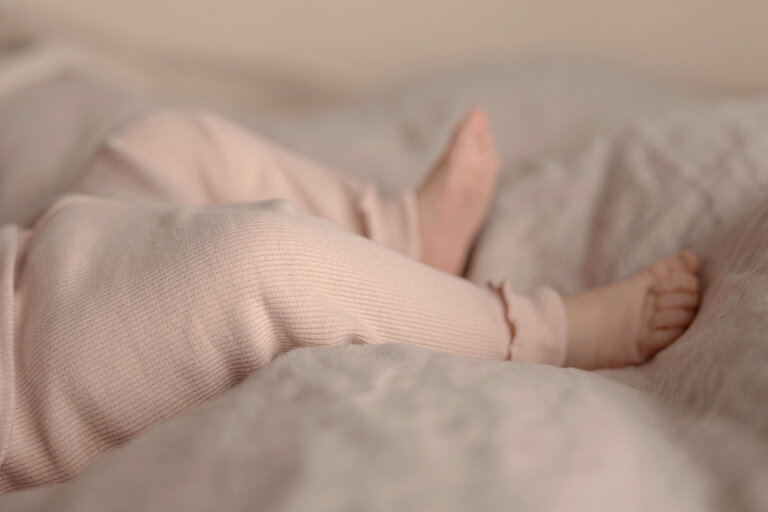 Nixnut Nixnut - tub leg old pink