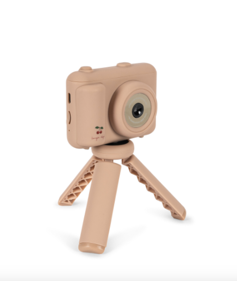 Konges Sløjd my first camera cherry