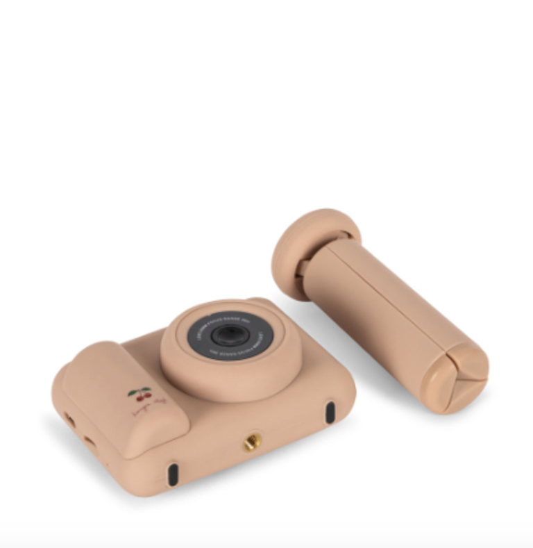 Konges Sløjd my first camera cherry