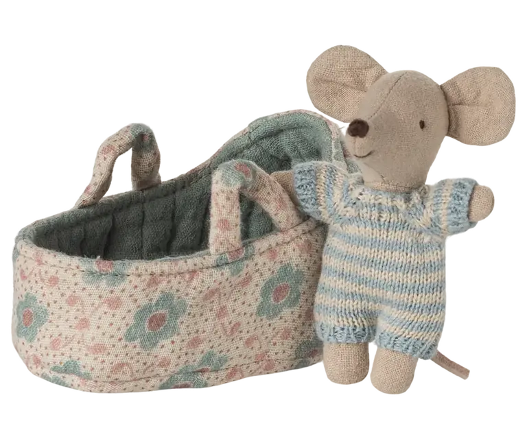 Maileg Maileg - Baby mouse in carry cot - Blue
