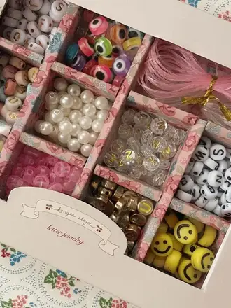 Konges Sløjd Konges slöjd - DIY jewelry set