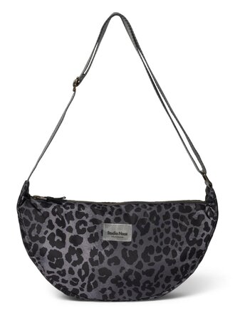 studio noos Studio Noos - adult fanny pack leopard puffy