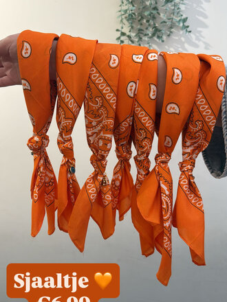 miniparade Bandana /  Sjaaltje  Oranje