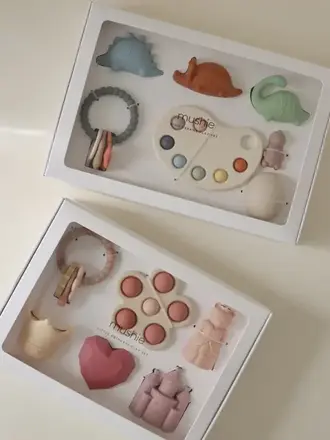 Mushie GIFTBOX - Dino Dreams