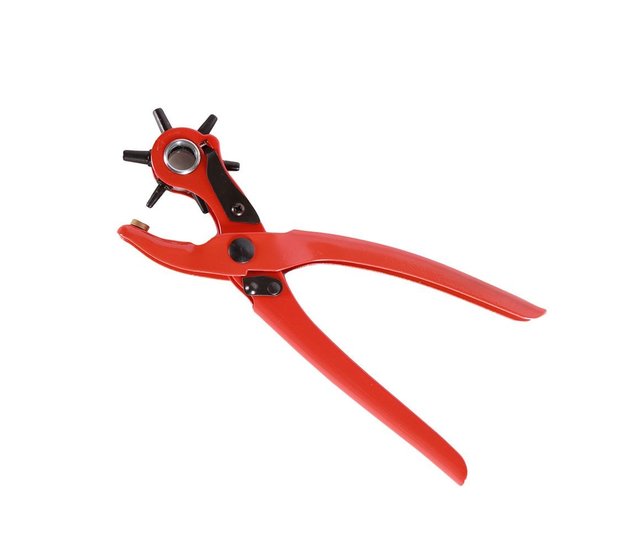 Punching pliers with diameter indicator