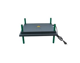 Panneau chauffant 30 x 40 cm pour 30 poussins