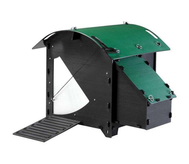 Poulailler recyclé au sol pour 3 à 5 poules petit modèle NESTERA