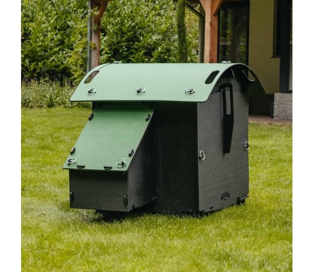 Gerecycled kippenhok voor 3 tot 5 kippen klein model NESTERA