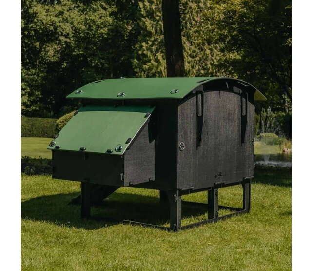 Recycled hen house with feet for 8 to 15 hens large model NESTERA