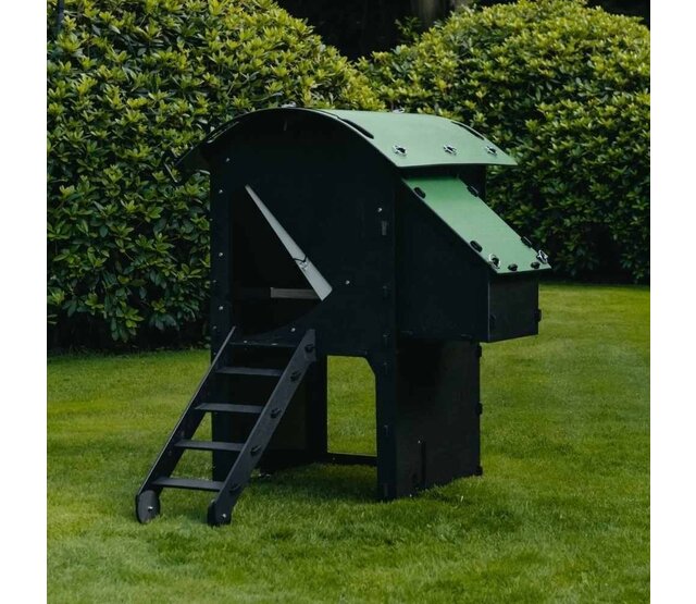 Raised recycled hen house for 3 to 5 hens small model NESTERA
