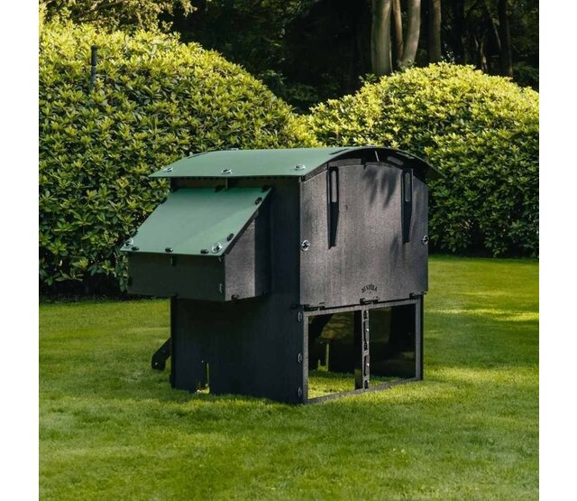 Raised recycled hen house for 8 to 15 hens NESTERA large model
