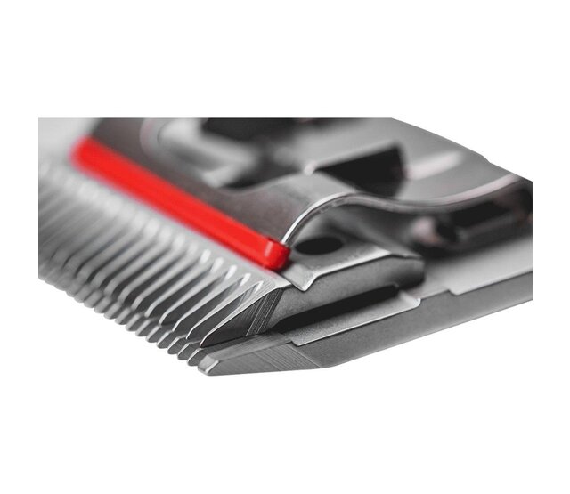 Cutting head « red line » for Saphir 30 / 0,5 mm HEINIGER clippers Cutting head « red line » for Saphir 30 / 0,5 mm HEINIGER clippers