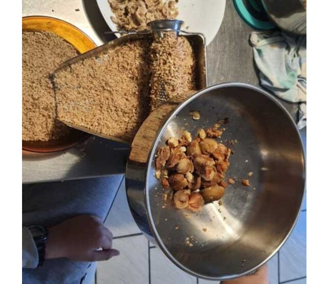 Presse tomate manuel n°3 en inox REBER Presse tomate manuel n°3 en inox REBER