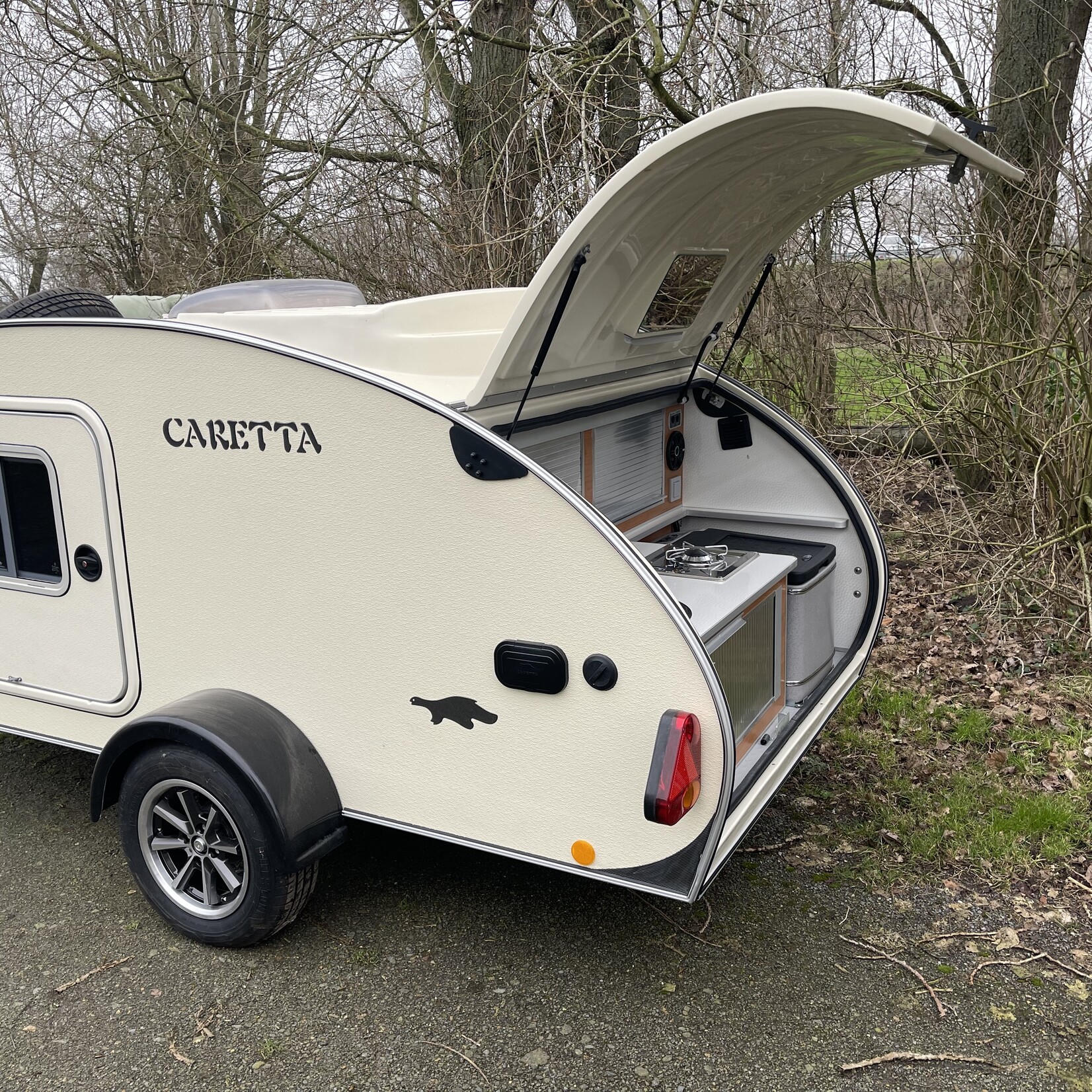 Caretta Caravan Caretta 1500 Champagnekleur Stockcaravan