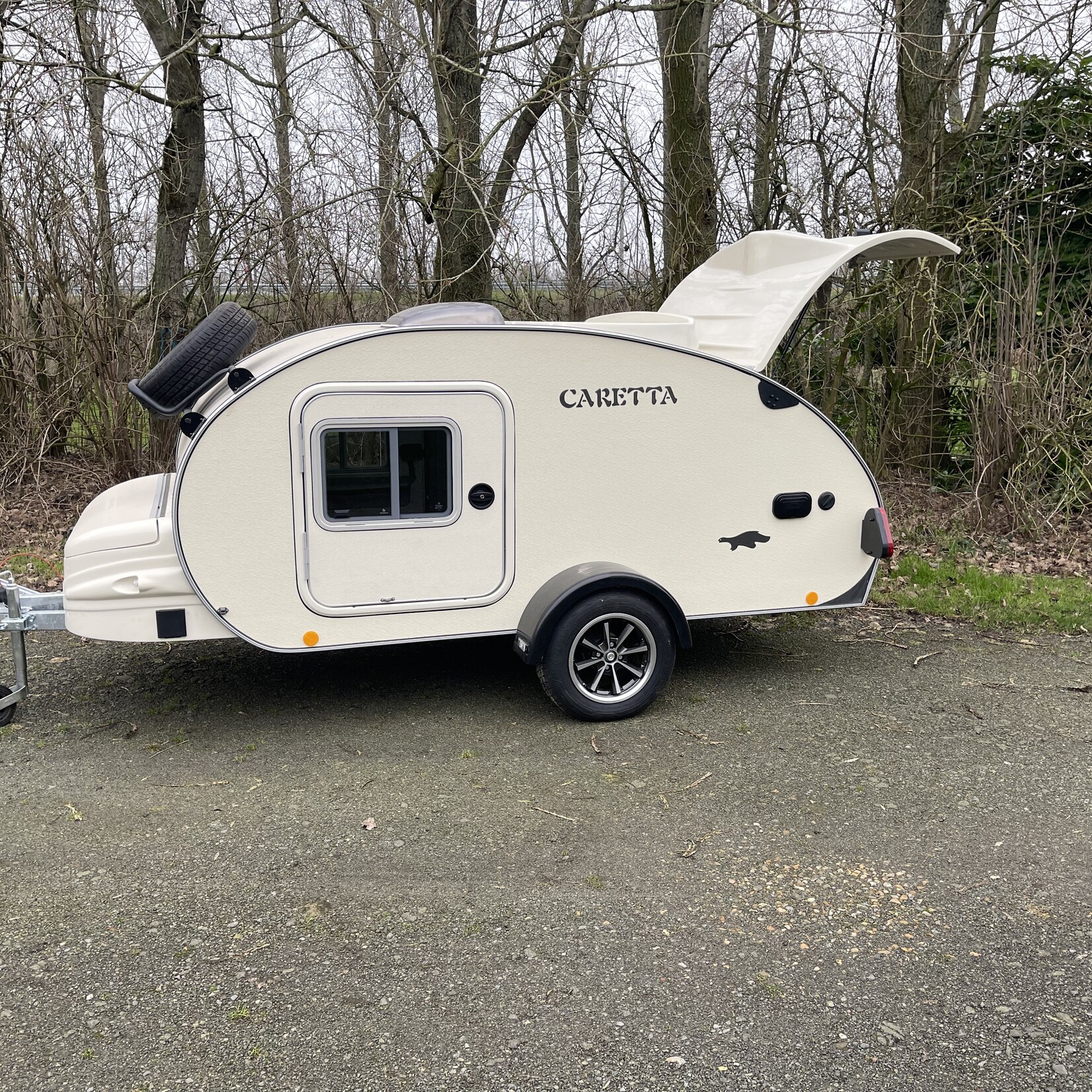 Caretta Caravan Caretta 1500 Champagnekleur Stockcaravan