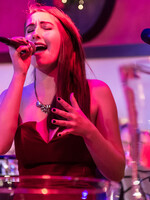 WEIHNACHTS- KONZERT 11.12.2026