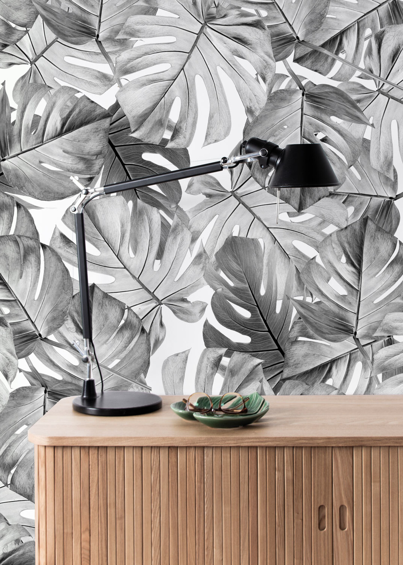 Botanical wallpaper Monstera, 97.4 x 280 cm