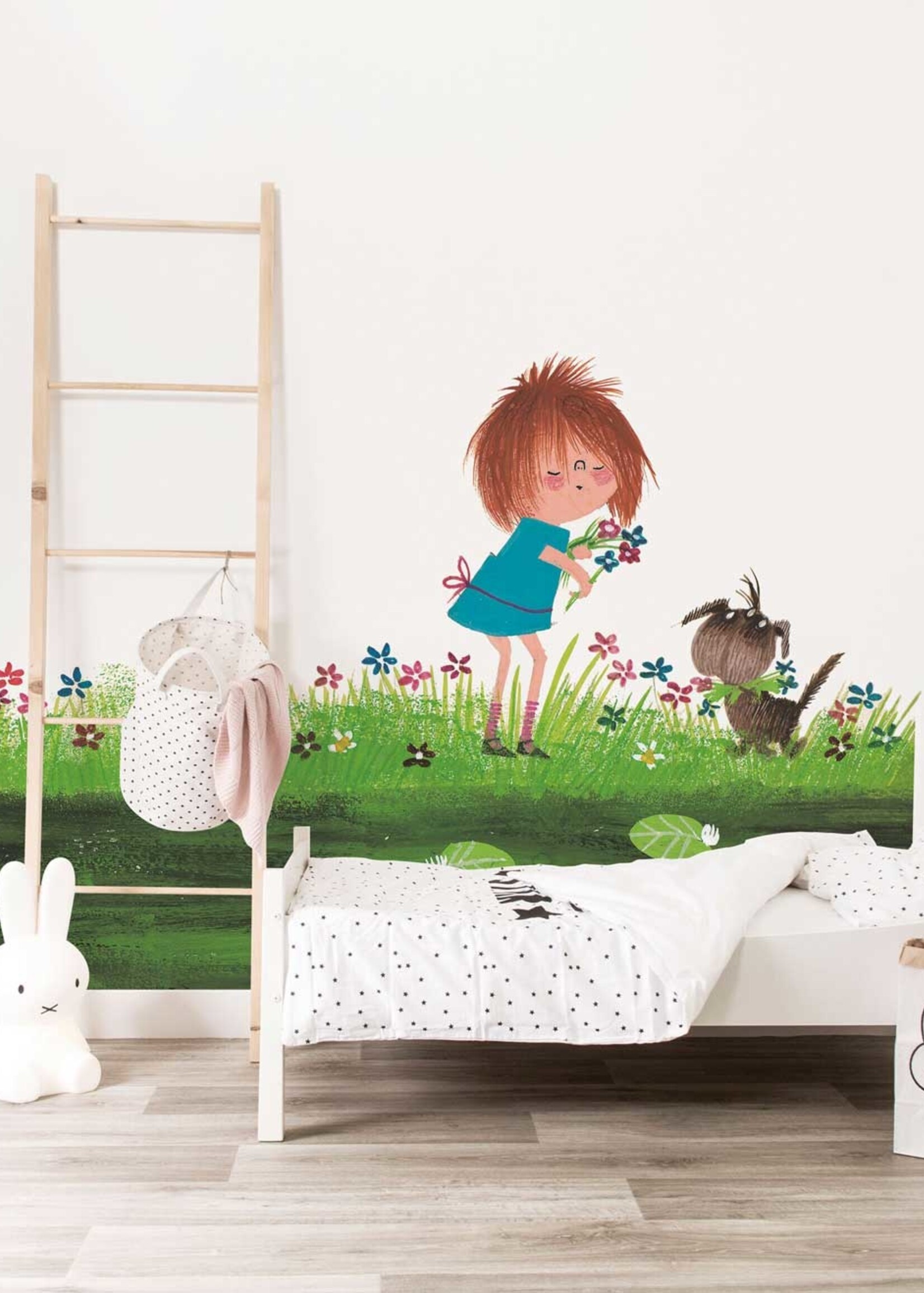 Fiep Westendorp Fotobehang Picking Flowers